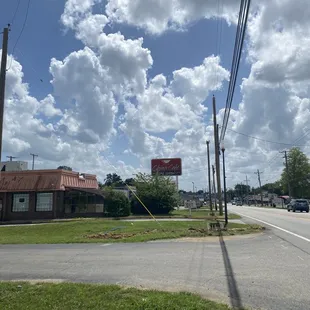 chicken wings and fried chicken, outside