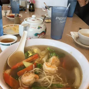 War Won Ton Noodle Soup