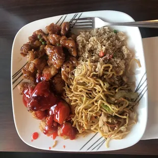 C9 C9. Garlic Chicken &amp; Sweet Sour Pork Combo Plate