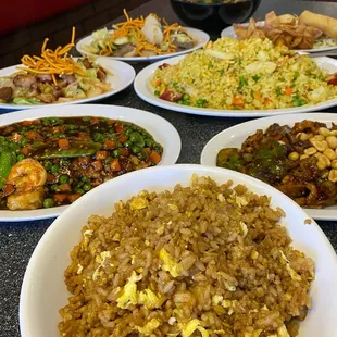 Fried rice
Egg Foo Young
Kung Pao Chicken
Singapore Fried rice
Beef Chop Suey
Beef pan fried noodles