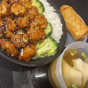 Sesame Chicken /Wonton Soup and Shrimp Egg Roll
