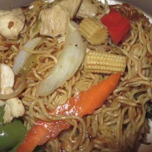 Chicken Lo Mein with fresh vegetables.