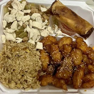 M-3 : Sesame Chicken Dinner Combination Platter with egg roll, fried rice, and chicken chow mein