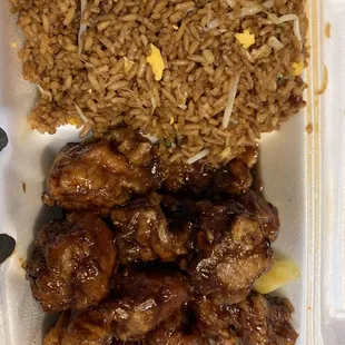 Governors Chicken fried in old grease.  Charged an extra dollar for my "spicy please" request and did nothing to make it spicy