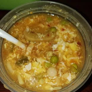 IOrdered hot &amp; sour; this seemed more like egg drop with lots of veggies &amp; also chicken. Slight spice. It was good tho. #yum #ReviewsByRL