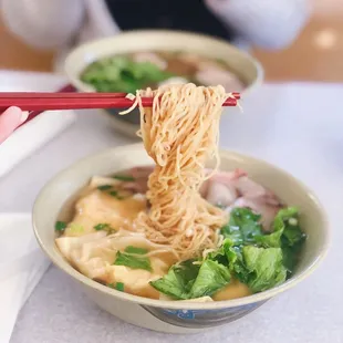 IG: noms.with.e