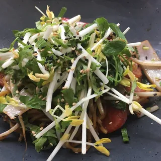 Tallarin Saltado de Verduras