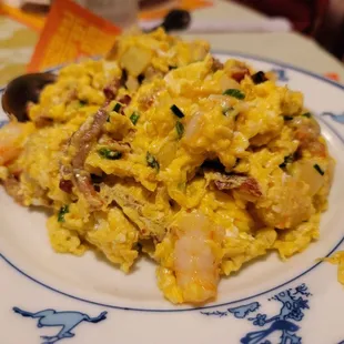 Scramble Eggs with Shrimp