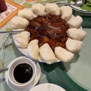 Peking duck with steam buns