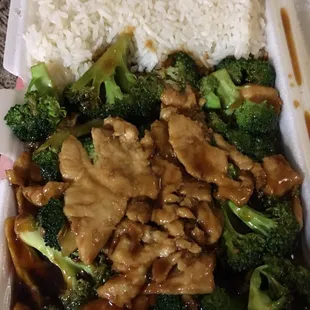 SMALL order of broccoli and chicken!!!!