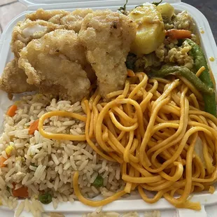 Fried Fish, Curry Chicken, Chow Mein &amp; Fried Rice