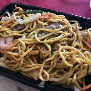 House special Lo Mein