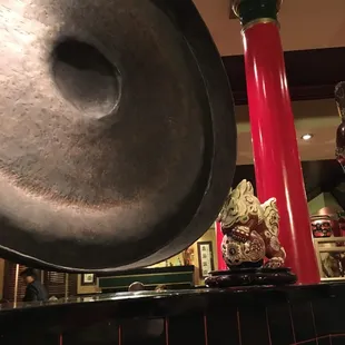 Bang a gong!