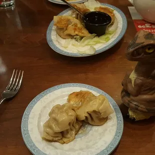 Bob the Raptor Says &quot;Pot Stickers!&quot;