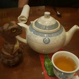 Bob the Raptor Says &quot;Tea in an acctual pot!&quot;