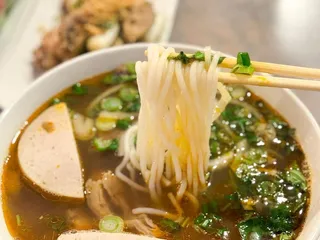 Á Dông Phở & Coffee