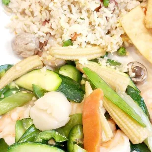 SAUTÉED SEAFOOD &amp; VEGETABLES WITH FRIED RICE