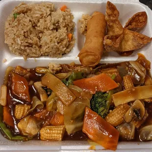 31. Buddha&apos;s Delights Lunch Special