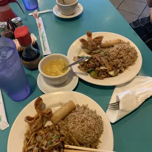 Pork with Garlic Sauce Lunch Twice Cooked Pork Lunch  A2. Egg Roll Egg Drop Soup 2 Hot and Sour Soup