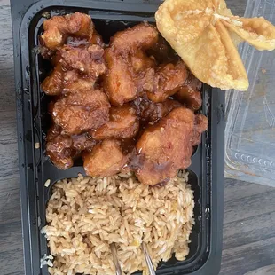 General Tso&apos;s Chicken with Fried Rice