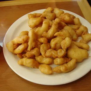 Sweet &amp; sour chicken - boring and mostly at least half dough.