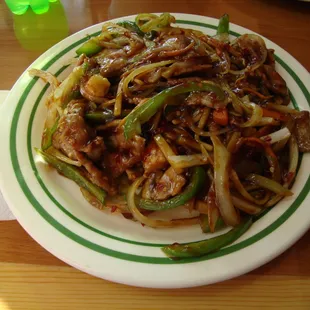 Hot &amp; spicy beef - boring, greasy, and NOT very spicy at all.