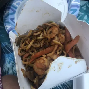 Shrimp lo mein