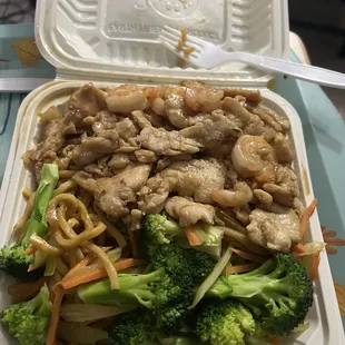 Chicken and shrimp Teriyaki w/noodles and Mixed Vegetable.