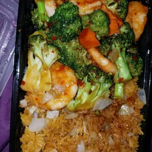 Shrimp with Broccoli extra onions in fried rice 5/21/18