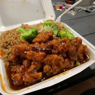 General Tso Combo Delivered nice and hot