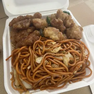 food, ramen and noodles