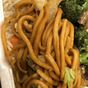 Noodles good, rice bland