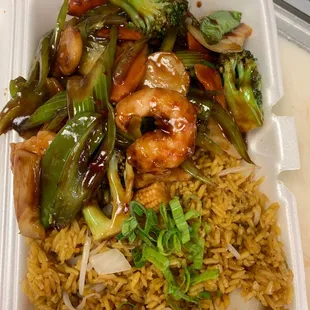 Hunan Shrimp Lunch