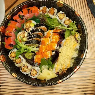 Nicely done and super fresh.... Tuna Lovers, Fireball,Market Roll, Chunky Salmon and Shrimp Tempura Rolls....