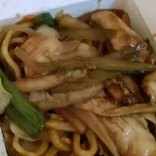 Chicken lo mein