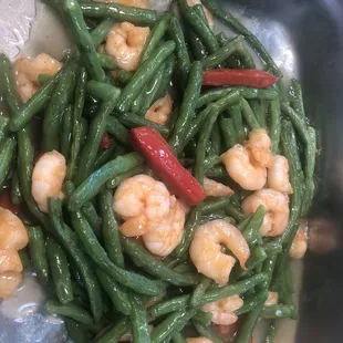 Shrimp string bean with white sauce