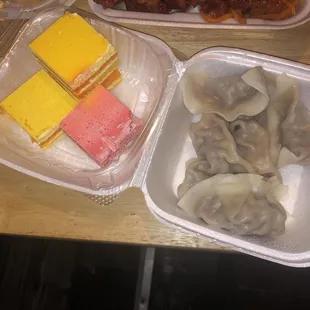 Pia cake , and boil dumplings
