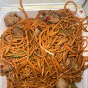 Spicy Chicken Chow Mein