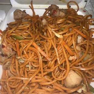 Spicy Chicken Chow Mein