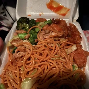 Noodles, Chicken W.broccoli, orange chicken