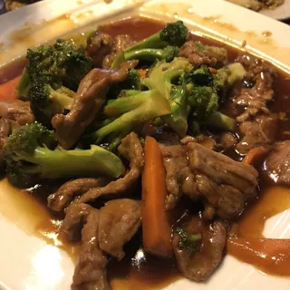 B1 Beef with Broccoli