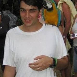 Ian G.