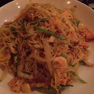 Singapore Noodles.  Nice and zippy spicing and not oily, like many restaurants tend to do.