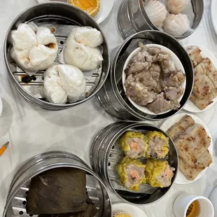 Various dim sum, Har gow, Siu Mai, lo bah go, cha siu Bao, dan tat, etc