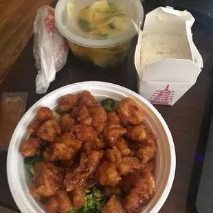 General Tso's Ck, Wonton Soup , Egg roll