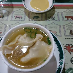 Wonton soup