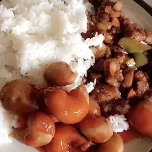 Sweet and sour shrimp, black pepper chicken, and white rice.