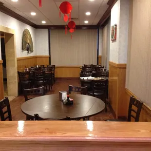 the dining area of a chinese restaurant