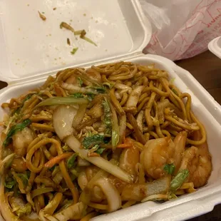 Shrimp lo mein
