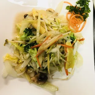 Vegetables chow mein